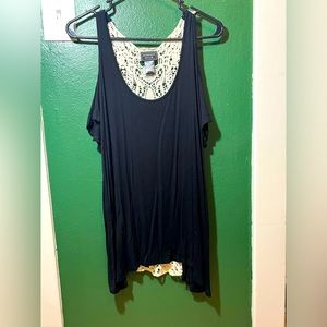 Cut out shoulder skull top